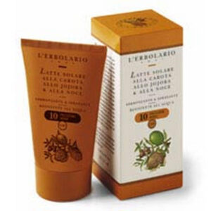 Latte solare alla carota, jojoba e noce SPF 10 in flacone da 125 ml
